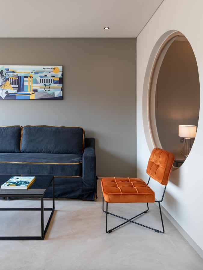 Muse Urban Suites Athènes Extérieur photo